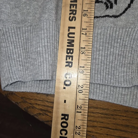 No Boundaries Cat Face Cropped Cardigan Size Medium Gray Soft Sweater AOP NWOT - Picture 6 of 7